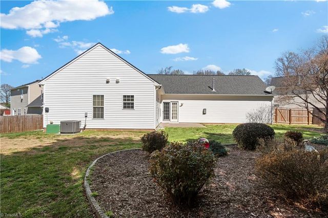 460 Overbrook Meadow Court, Kernersville, NC 27284