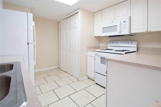217 AUSTRALIAN WAY A, Davenport, FL 33897
