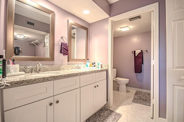 11221 Aspen Glen Drive 205, Boynton Beach, FL 33437