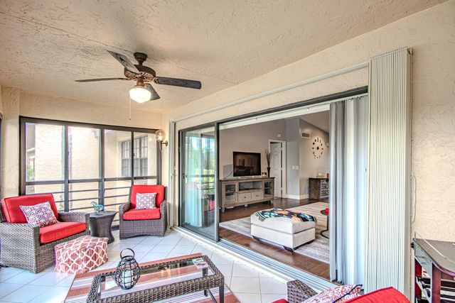 11221 Aspen Glen Drive 205, Boynton Beach, FL 33437