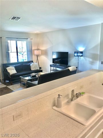 1004 DUCKHORN Court 201, Las Vegas, NV 89144