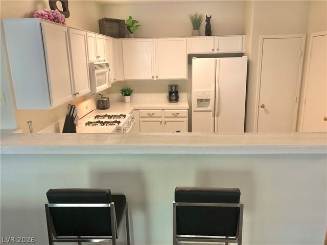 1004 DUCKHORN Court 201, Las Vegas, NV 89144