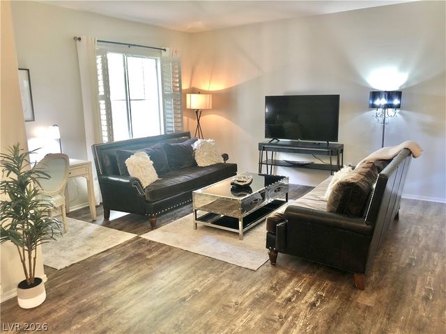 1004 DUCKHORN Court 201, Las Vegas, NV 89144