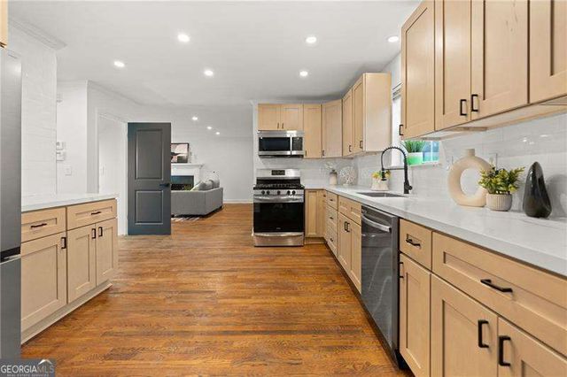 560 Flowering Trail, Grayson, GA 30017