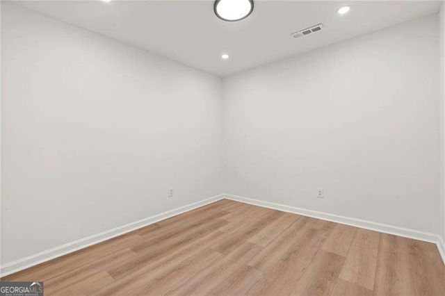 560 Flowering Trail, Grayson, GA 30017