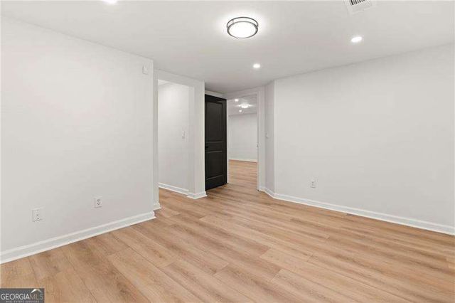 560 Flowering Trail, Grayson, GA 30017