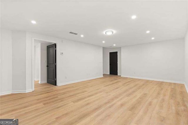 560 Flowering Trail, Grayson, GA 30017