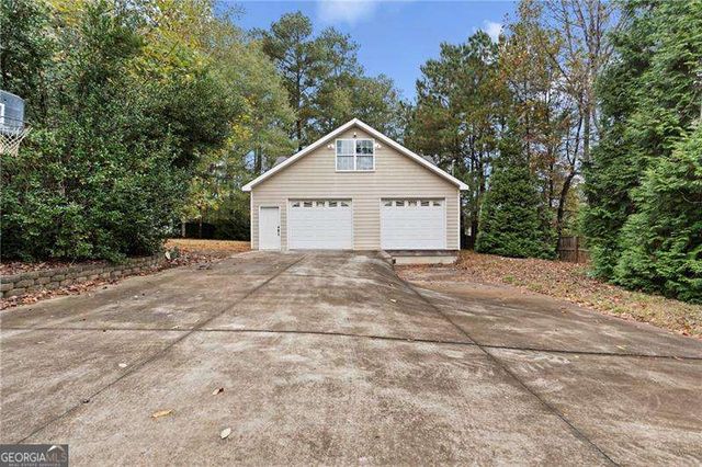 560 Flowering Trail, Grayson, GA 30017