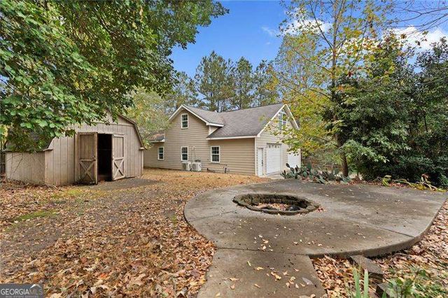 560 Flowering Trail, Grayson, GA 30017