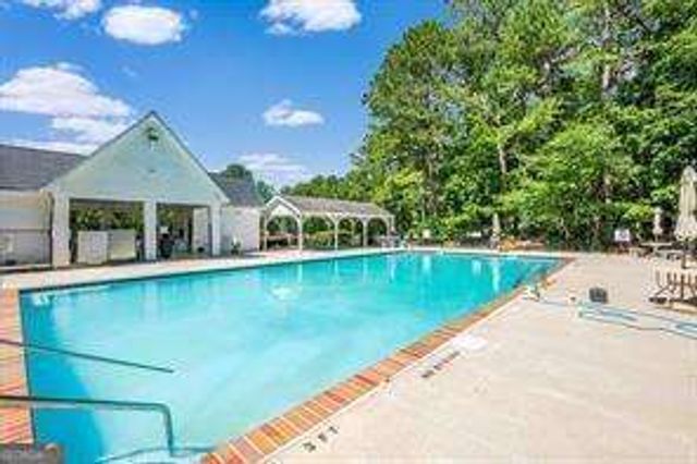 560 Flowering Trail, Grayson, GA 30017