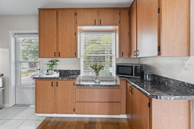 3712 30TH AVENUE N, St Petersburg, FL 33713