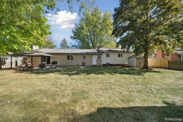 5372 Moceri Lane, Grand Blanc, MI 48439