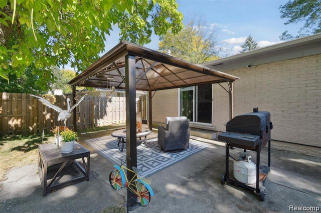 5372 Moceri Lane, Grand Blanc, MI 48439