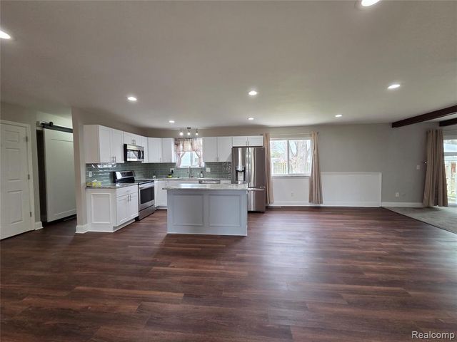 5372 Moceri Lane, Grand Blanc, MI 48439