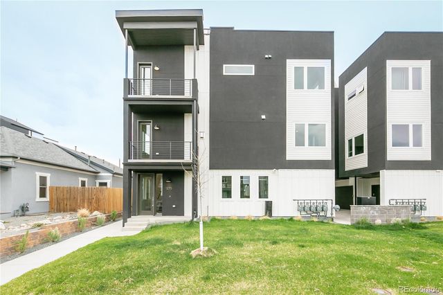 1275 Stuart Street, Denver, CO 80204