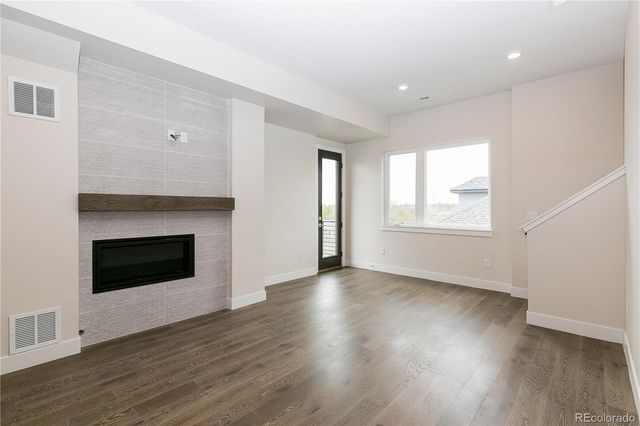1275 Stuart Street, Denver, CO 80204