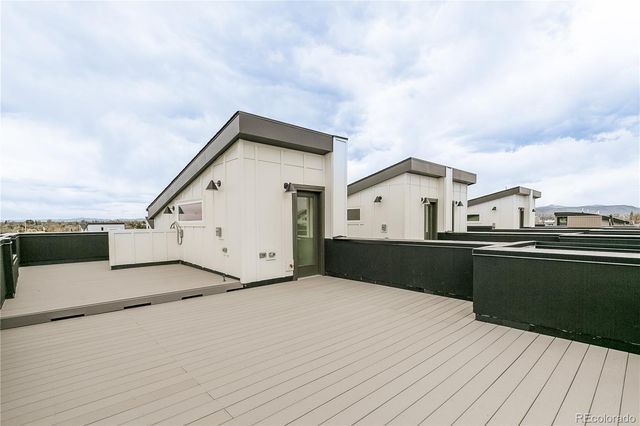 1275 Stuart Street, Denver, CO 80204