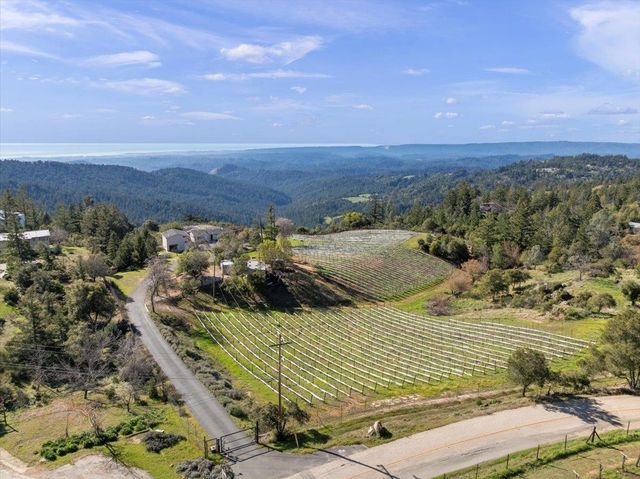 27200 Loma Prieta Way, Los Gatos, CA 95033