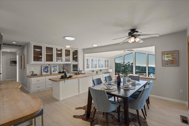 27200 Loma Prieta Way, Los Gatos, CA 95033