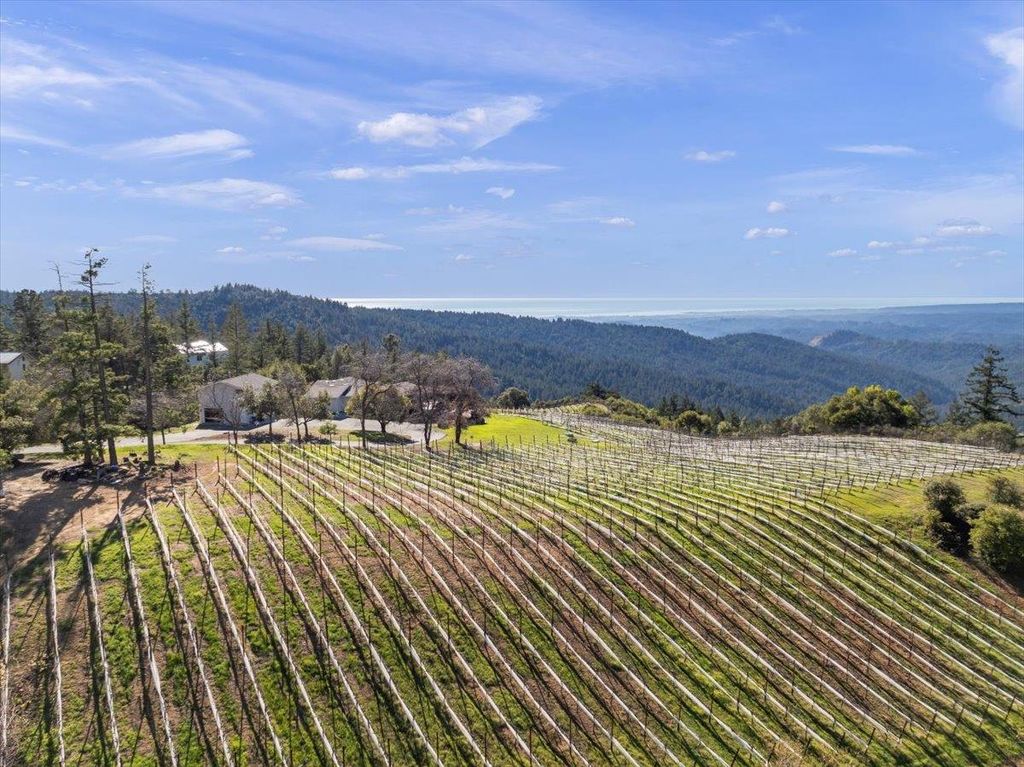 27200 Loma Prieta Way, Los Gatos, CA 95033