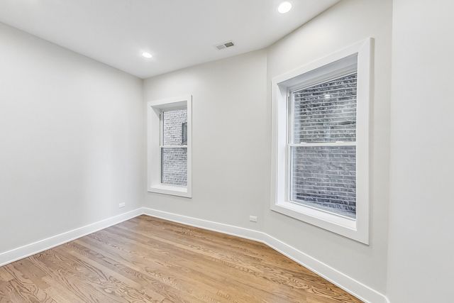 6527 N Newgard Avenue 2, Chicago, IL 60626