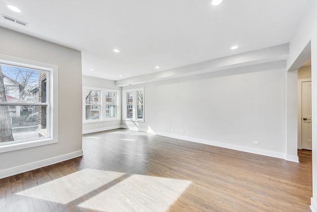 6527 N Newgard Avenue 2, Chicago, IL 60626