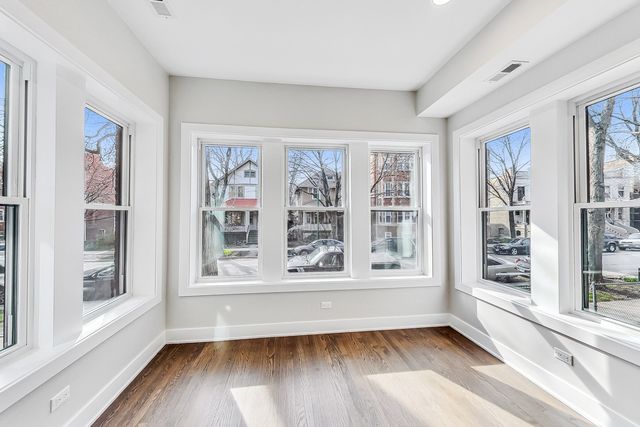 6527 N Newgard Avenue 2, Chicago, IL 60626