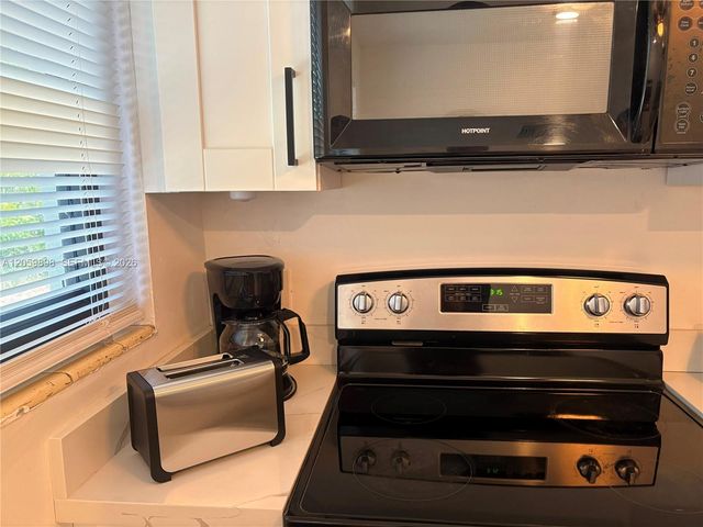 929 SW 10th Ave 0, Delray Beach, FL 33444
