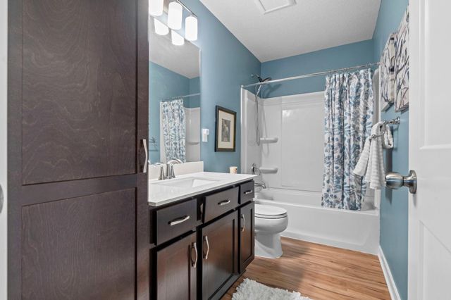 1515 138th Street E, Rosemount, MN 55068