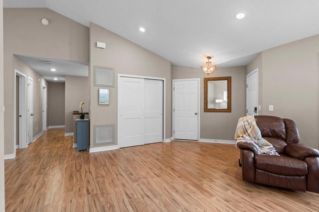 1515 138th Street E, Rosemount, MN 55068