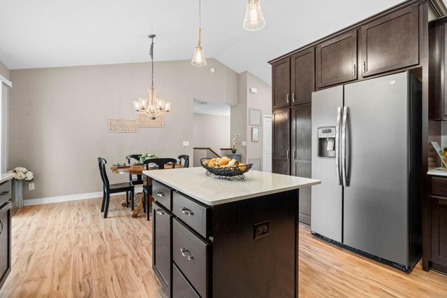 1515 138th Street E, Rosemount, MN 55068