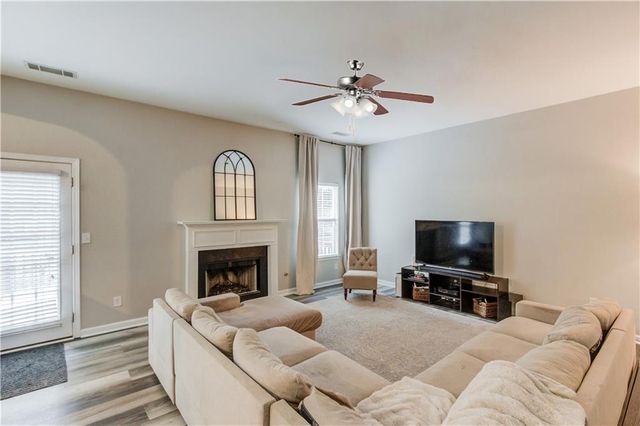 114 Farm Valley Drive, Canton, GA 30115
