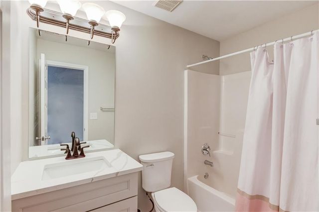 114 Farm Valley Drive, Canton, GA 30115