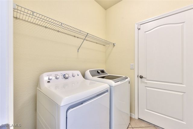 13566 Messino CT, Estero, FL 33928