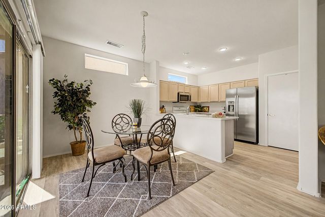 16203 W DESERT CANYON Drive, Surprise, AZ 85374
