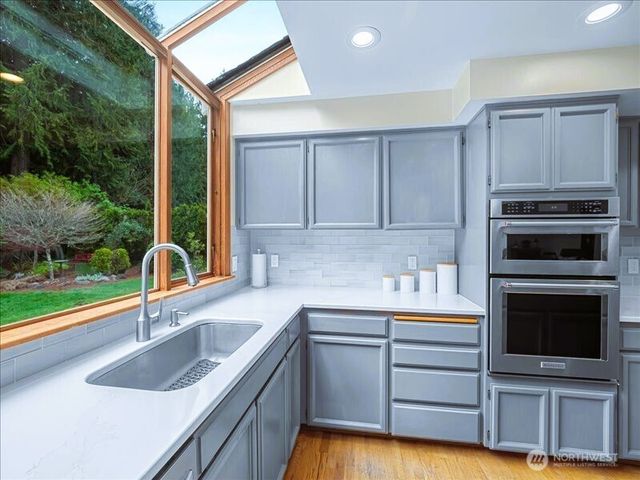 2837 220th Place NE, Sammamish, WA 98074