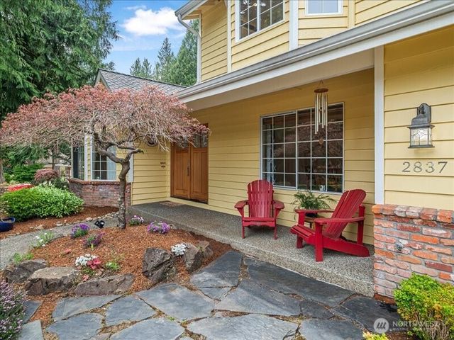 2837 220th Place NE, Sammamish, WA 98074