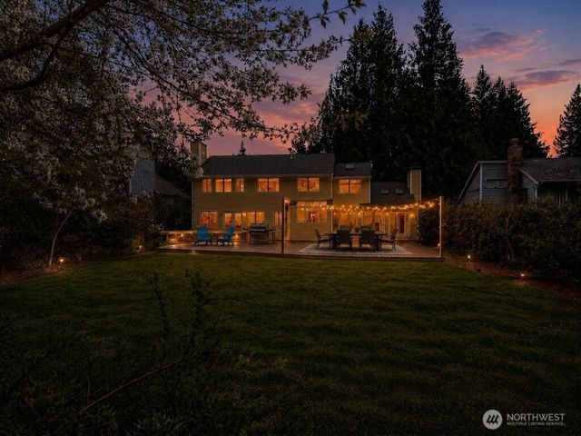 2837 220th Place NE, Sammamish, WA 98074