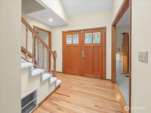 2837 220th Place NE, Sammamish, WA 98074