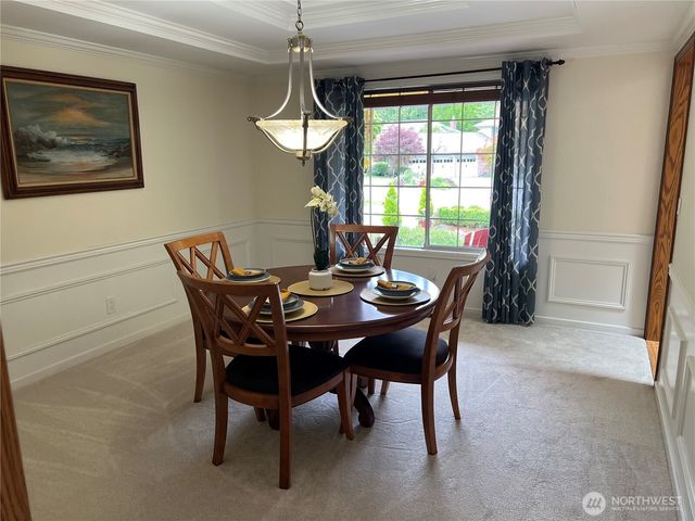 2837 220th Place NE, Sammamish, WA 98074