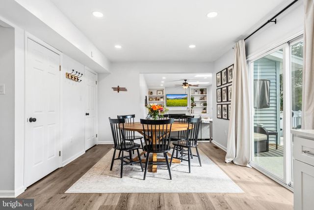 1307 BOULDER CREST CT, Herndon, VA 20170