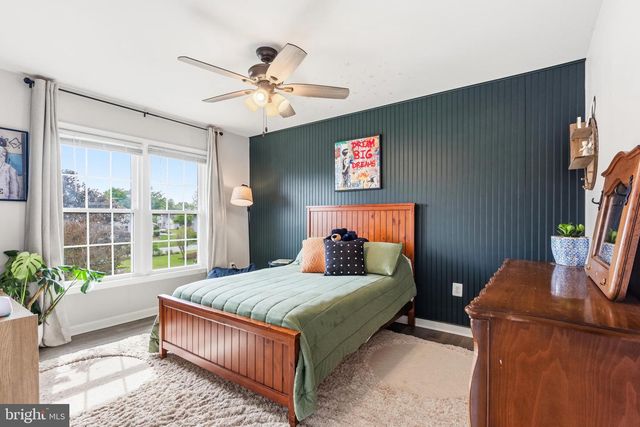 1307 BOULDER CREST CT, Herndon, VA 20170