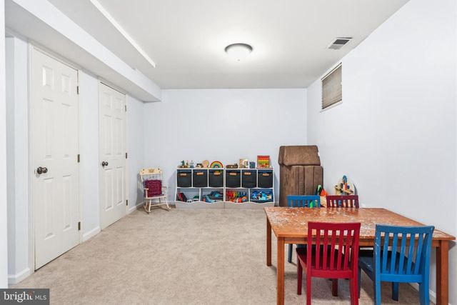 1307 BOULDER CREST CT, Herndon, VA 20170
