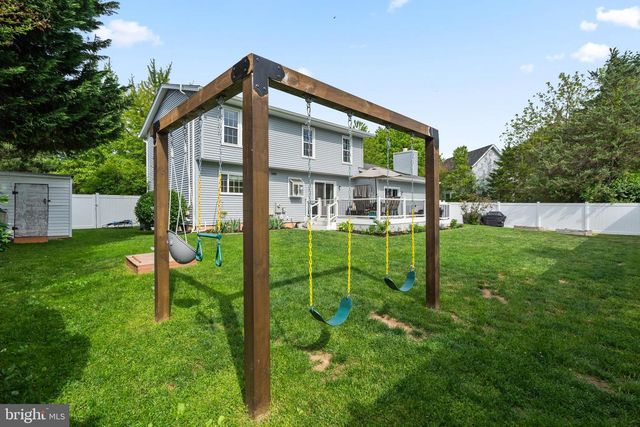 1307 BOULDER CREST CT, Herndon, VA 20170