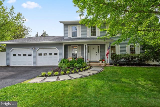 1307 BOULDER CREST CT, Herndon, VA 20170