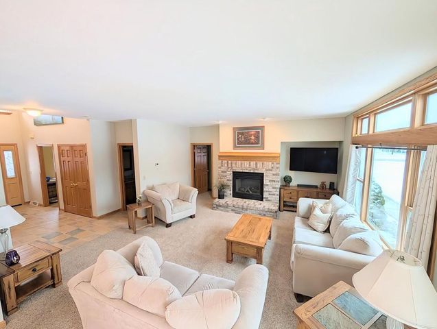 N108W14895 Bel Aire LANE, Germantown, WI 53022