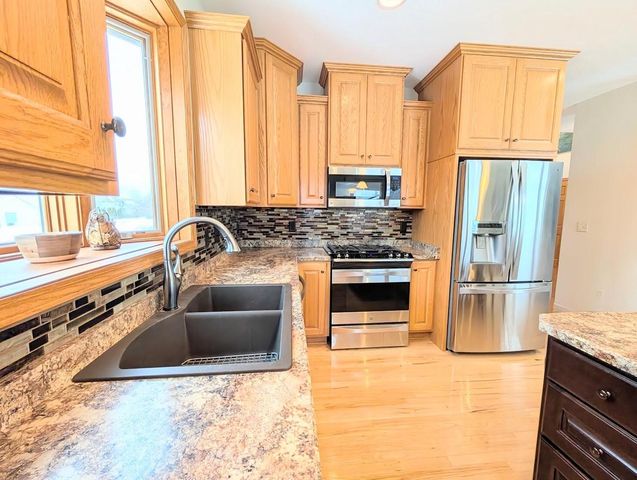 N108W14895 Bel Aire LANE, Germantown, WI 53022