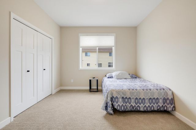 7107 184th Street W, Lakeville, MN 55044