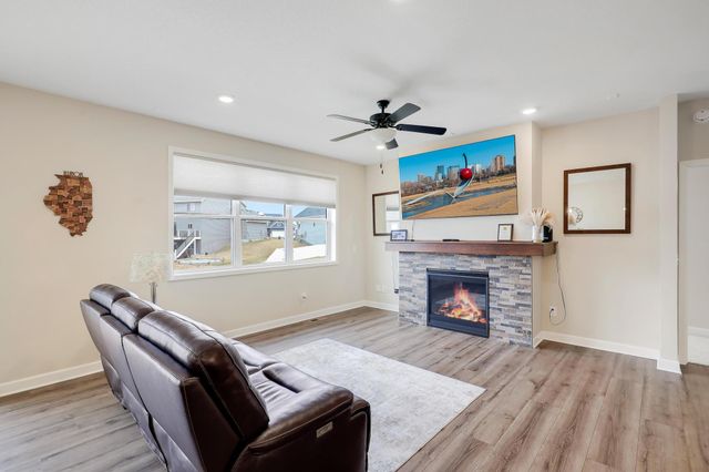 7107 184th Street W, Lakeville, MN 55044