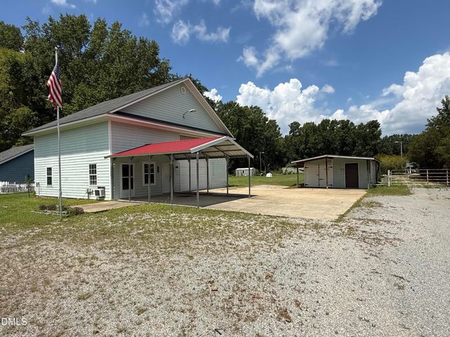 3043 Tom Geddie Road, Eastover, NC 28312